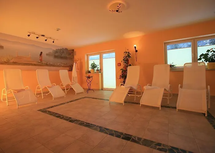 布伦纳酒店 - 雷特拉姆 斯拉德明